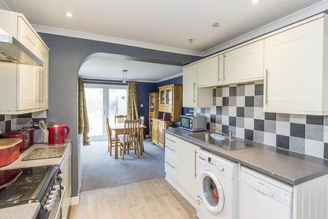 2 bedroom semi-detached bungalow for sale, Fleetwood Close, Market Harborough