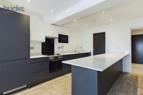 2 bedroom apartment for sale, Wycombe Road, Saunderton, High Wycombe, Buckinghamshire, HP14 4EA