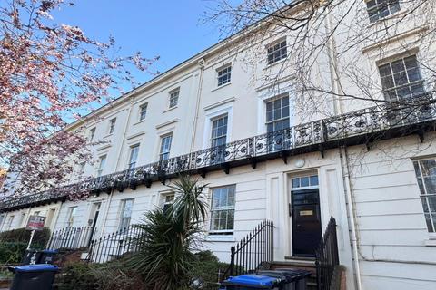 undefined, Leam Terrace, Leamington Spa, Warwickshire, CV31
