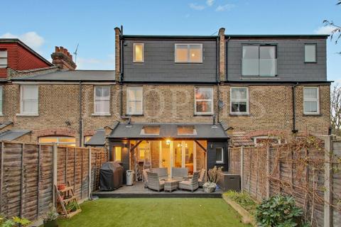 4 bedroom terraced house for sale, London, NW10