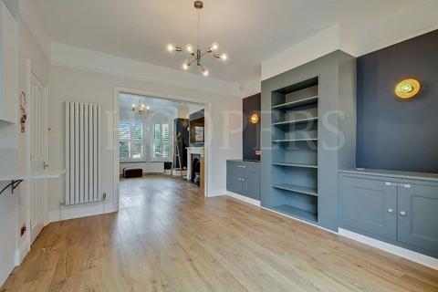 4 bedroom terraced house for sale, Mulgrave Road, London, NW10