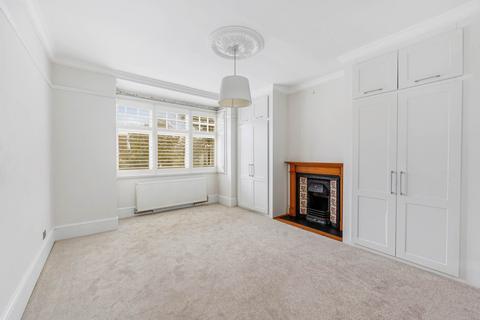2 Brent Road, Brentford, TW8 8BP