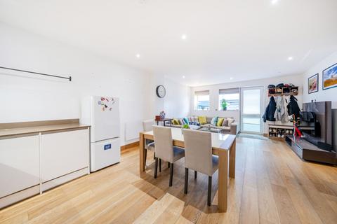 3 bedroom flat for sale, Sycamore Court, Royal Oak Yard, SE1