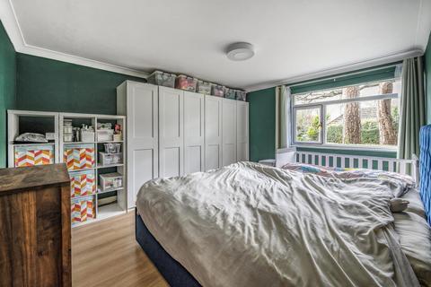 2 bedroom flat for sale, Hiltingbury Road, Chandler's Ford