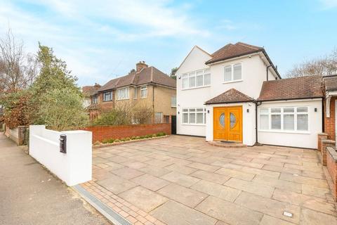 4 bedroom semi-detached house for sale, Courtlands Drive, Hertfordshire WD17