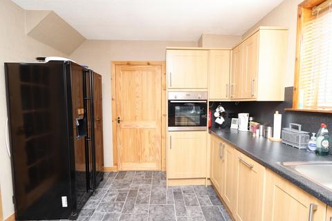 3 bedroom semi-detached house to rent, Castlegreen Road, Thurso, Highland. KW14 7LT