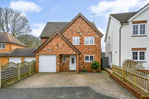 6 bedroom detached house for sale, Primrose Drive, Kingsnorth, Ashford, Kent, TN23