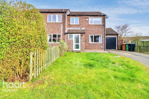 3 bedroom semi-detached house for sale, Canons Close, Toftwood