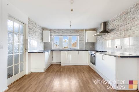 18 Saffron Close, Hoddesdon, EN11 8QZ