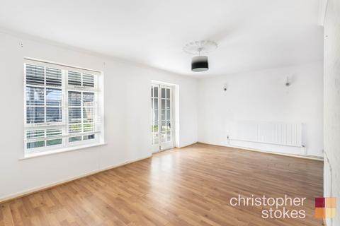 18 Saffron Close, Hoddesdon, EN11 8QZ