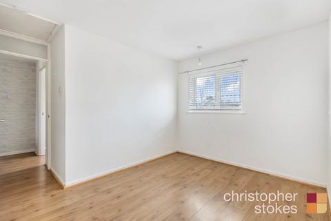 18 Saffron Close, Hoddesdon, EN11 8QZ