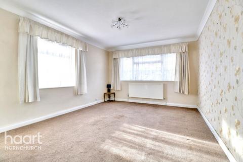 3 bedroom detached bungalow for sale, Abbs Cross Lane, Hornchurch