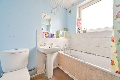 1 bedroom flat for sale, Loughborough Road, Brixton, London, SW9