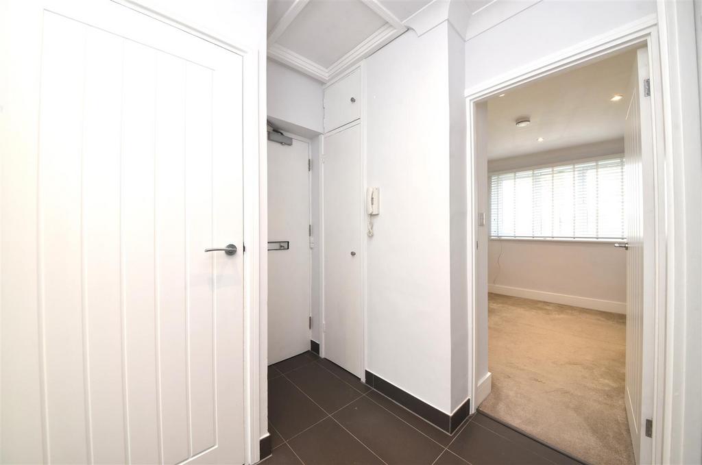 2 Park Hall Pic 5.jpg