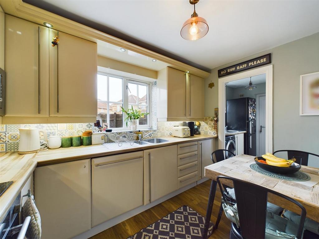 Kitchen 3.jpg