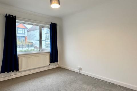 1 bedroom apartment to rent, Queens Road, Sketty, SA2