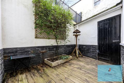 2 bedroom apartment for sale, Montpelier Crescent, Brighton, BN1