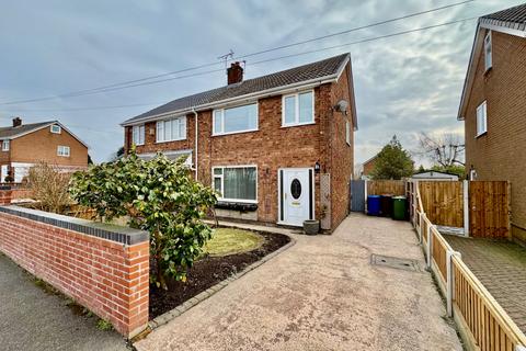 3 bedroom semi-detached house for sale, Arnside Road, Hindley Green, WN2