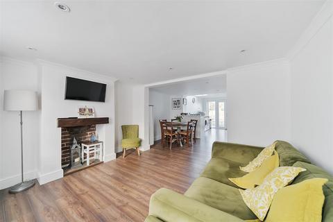 10 Windmill Street, Bushey Heath, Bushey, WD23 1NB