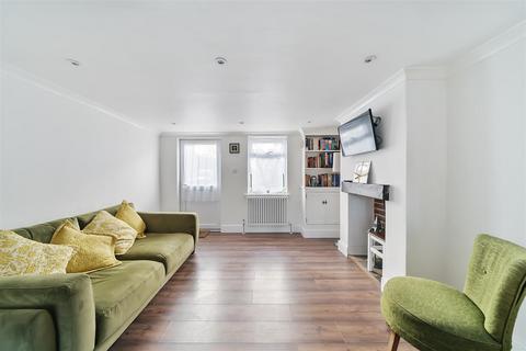 10 Windmill Street, Bushey Heath, Bushey, WD23 1NB