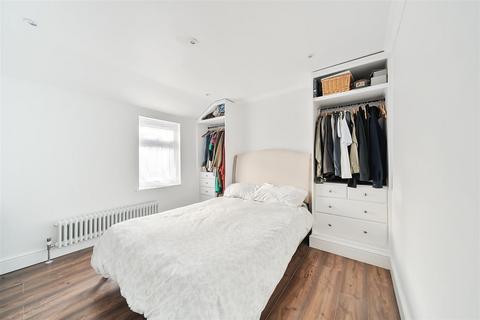 10 Windmill Street, Bushey Heath, Bushey, WD23 1NB