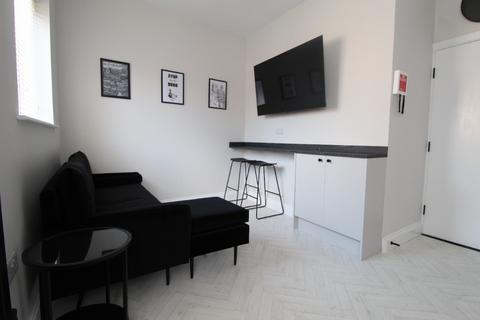 2 bedroom flat to rent, Denman Street , Nottingham NG7