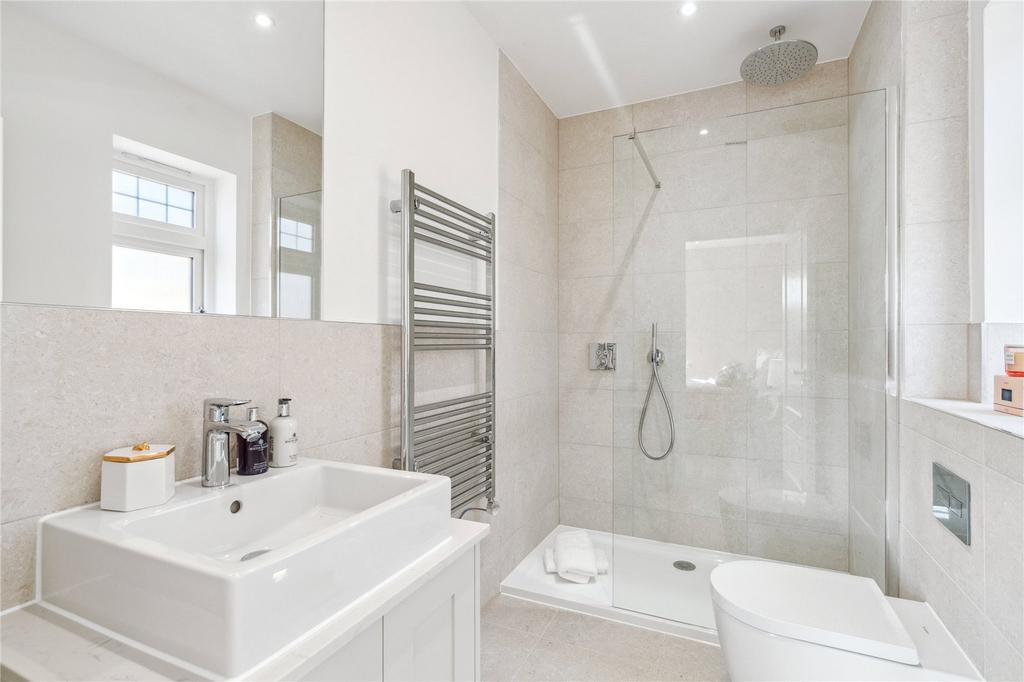Bed 2 En-Suite