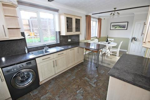 3 bedroom semi-detached house for sale, Warren Road, Ampthill