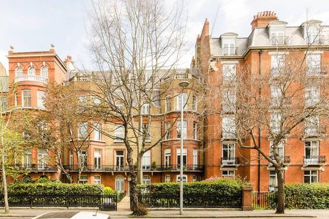 2 bedroom flat to rent, Drayton Gardens, South Kensington, London, SW10