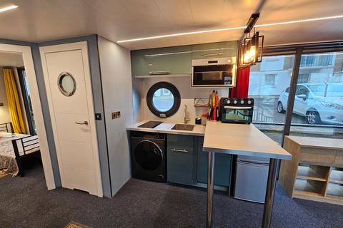 2 bedroom houseboat for sale, East Lockside, Brighton BN2