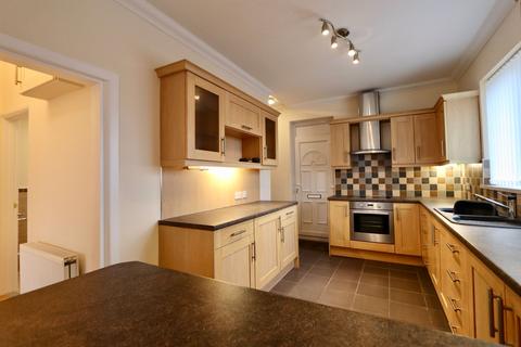 2 bedroom maisonette to rent, Bryn Lane, Pontllanfraith, NP12