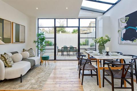 2 Waldo Road, London, NW10 6AB
