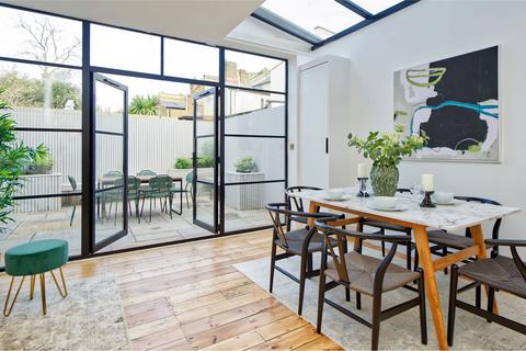 2 Waldo Road, London, NW10 6AB