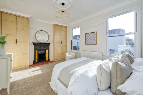2 Waldo Road, London, NW10 6AB