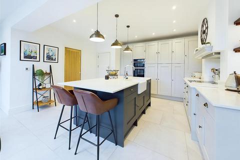 3 bedroom detached house for sale, Riversley Road, Longlevens, Gloucester