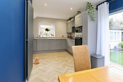 10 Brookside Close, Barmby Moor, York, YO42 4DL