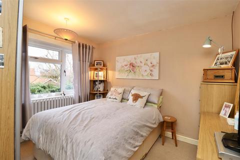 10 Brookside Close, Barmby Moor, York, YO42 4DL