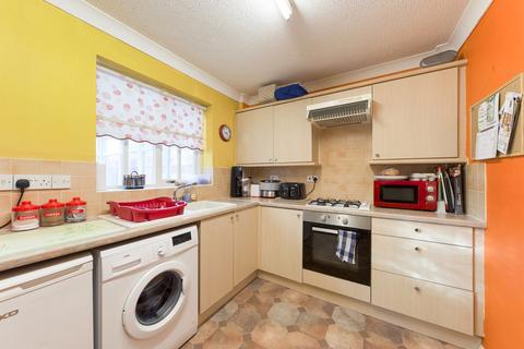 2 bedroom terraced house to rent, Fleming Court, Boston