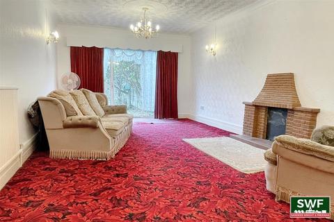 3 bedroom detached house for sale, Windmill Lane, Castlecroft