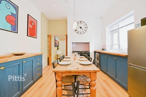 2 bedroom end of terrace house to rent, Spring Gardens Ventnor PO38