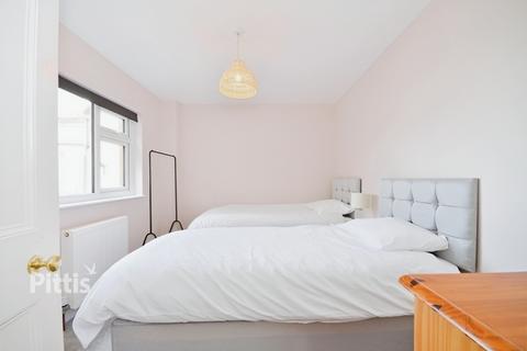 2 bedroom end of terrace house to rent, Spring Gardens Ventnor PO38