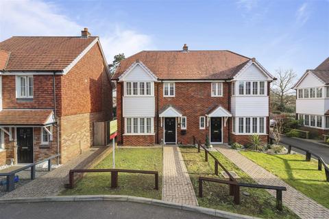 3 bedroom semi-detached house for sale, Woodacres Way, Hailsham