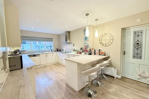 14 Beauchamp Road, Solihull, B91 2BX