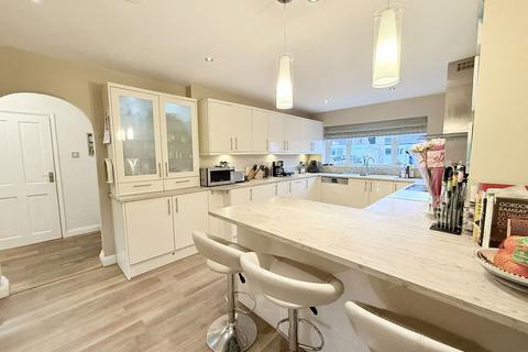 14 Beauchamp Road, Solihull, B91 2BX