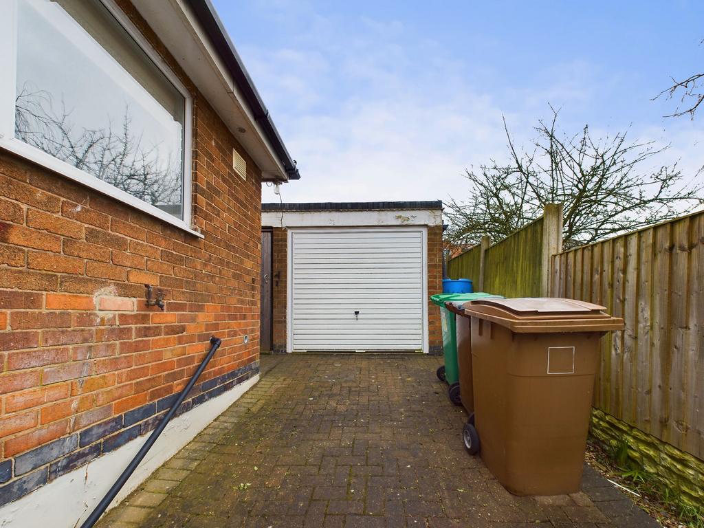 Detached Garage
