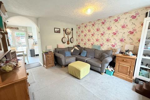 65 Cophams Close, Solihull, B92 9JJ