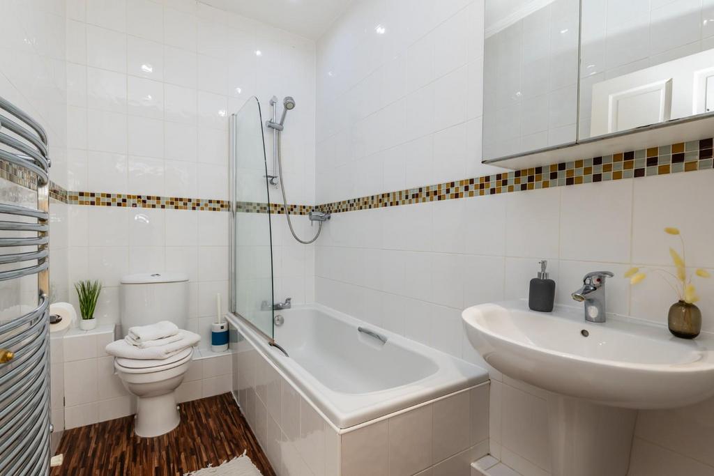 BATHROOMS-1.jpg