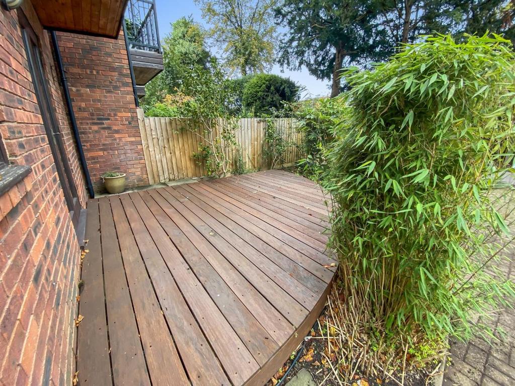 Front Garden.jpg