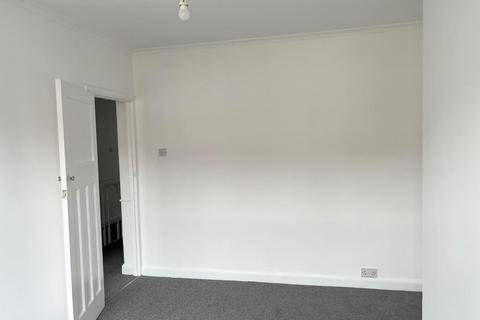 2 bedroom flat to rent, St Leonards Avenue, Hove BN3