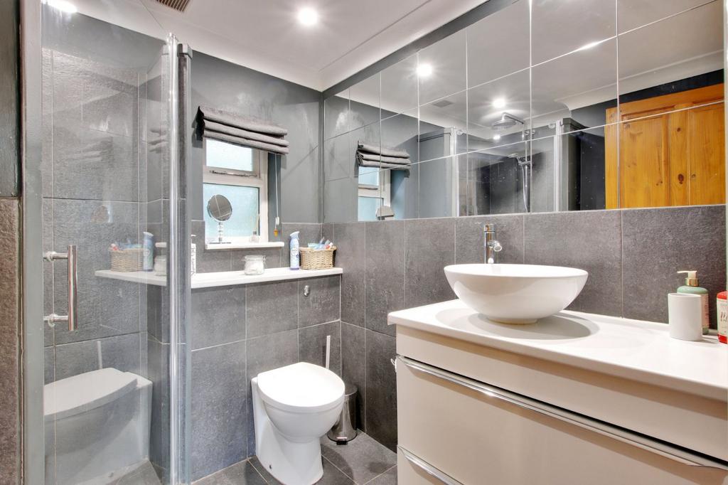 Annex Shower Room